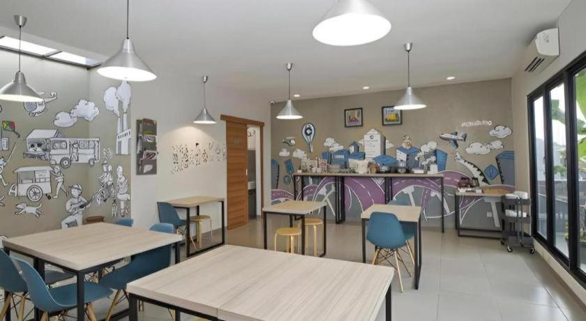 Casa Living Setiabudi Джакарта Экстерьер фото