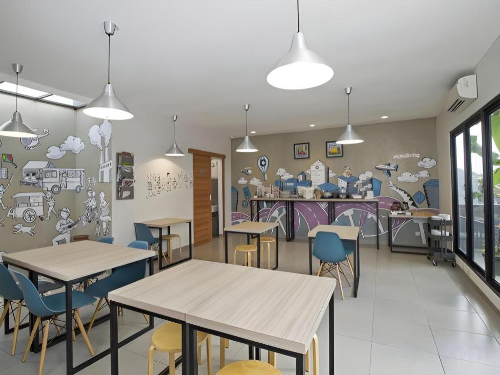 Casa Living Setiabudi Джакарта Экстерьер фото