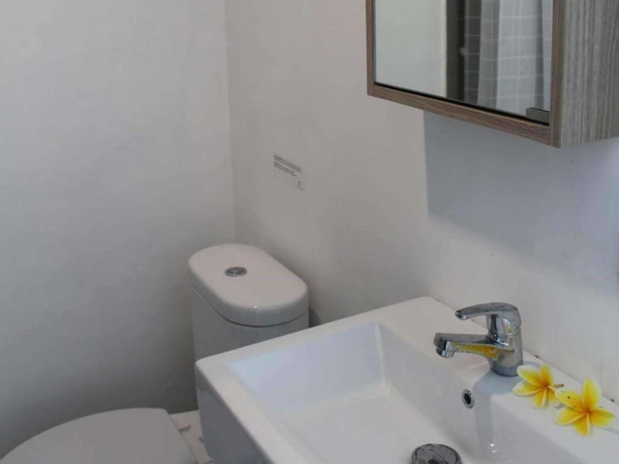 Casa Living Setiabudi Джакарта Экстерьер фото